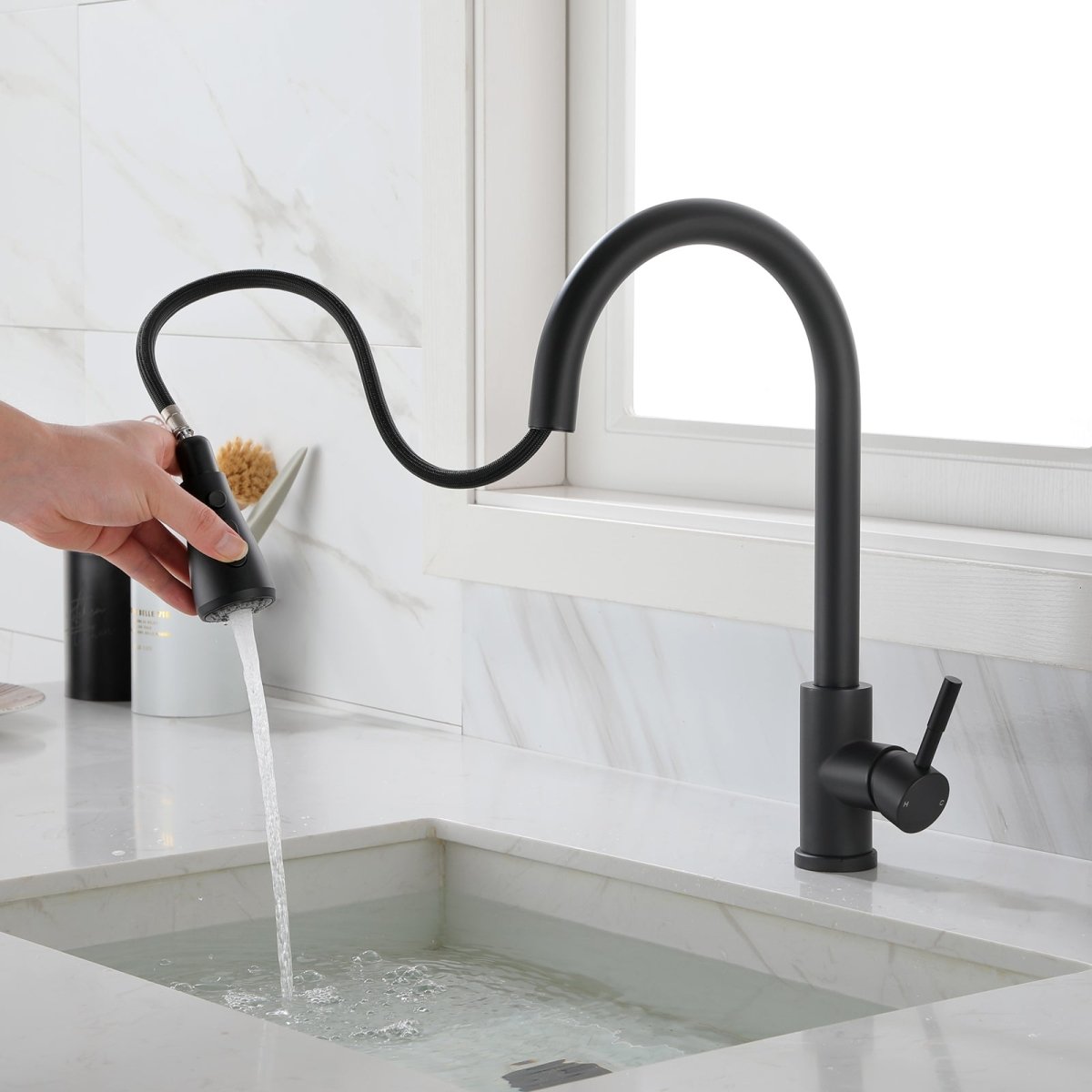 Kitchen Faucet with Pull Out Spraye - ExBriteUSA